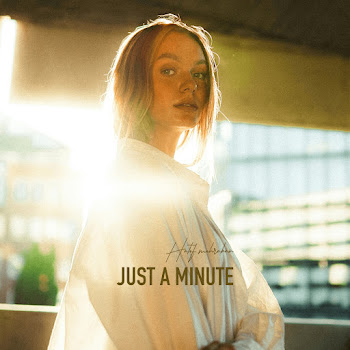 Hatef Mehraban Just A Minute Скачать mp3