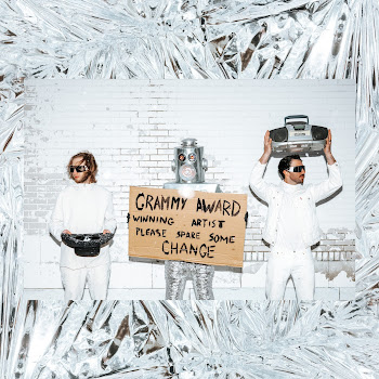 The Messenger Birds Fake Lives Скачать mp3