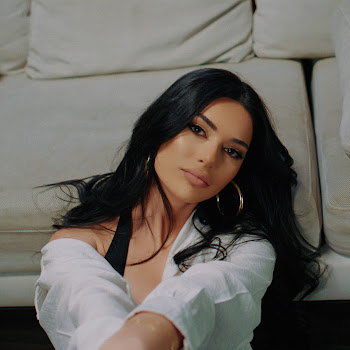 Zoya Baraghamyan Meke Ka Скачать mp3